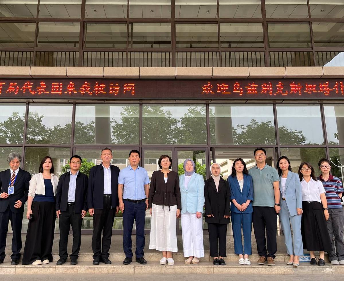 Delegation group photo at venue